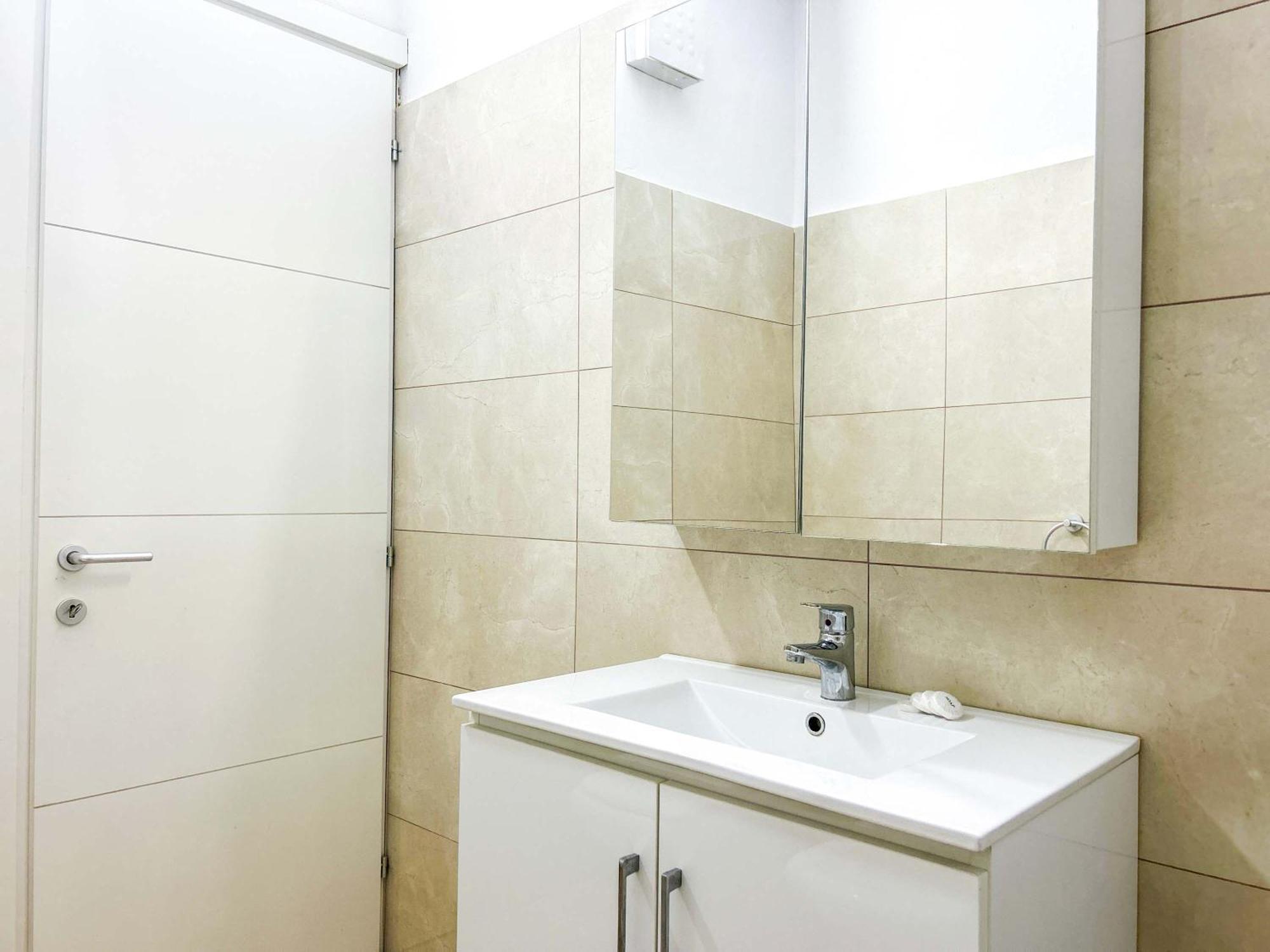601 Golem (Tirana)